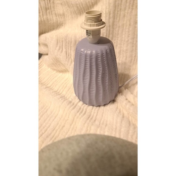 11.02" Traditional Mini Modern Ceramic Texture Pastel Accent Bedside Table Desk - Picture 4 of 5